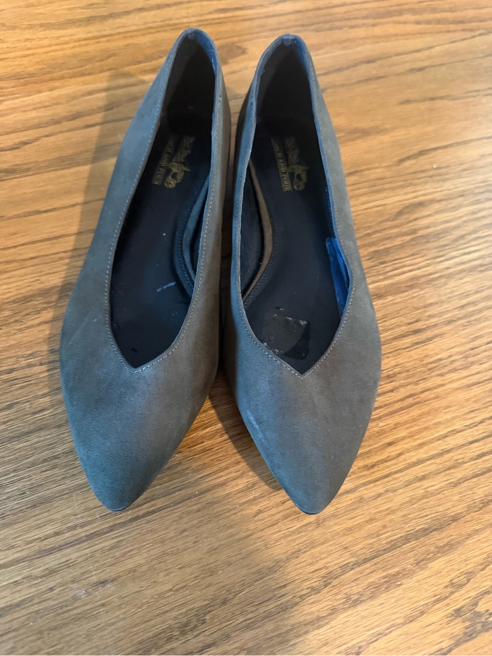 Vintage Coach and Four Women's Pointed Toe Suede Flats - Green